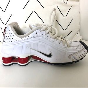 ➡️ NIKE White Shox  ~ Shocks ~ W6 - 4Y
